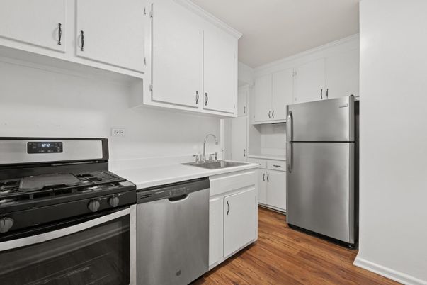 Interior, Kitchen, Stainless Steel Appliances, Wood Texture Flooring