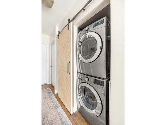 Interior, Utility Closets, Washer, Wood Texture Flooring