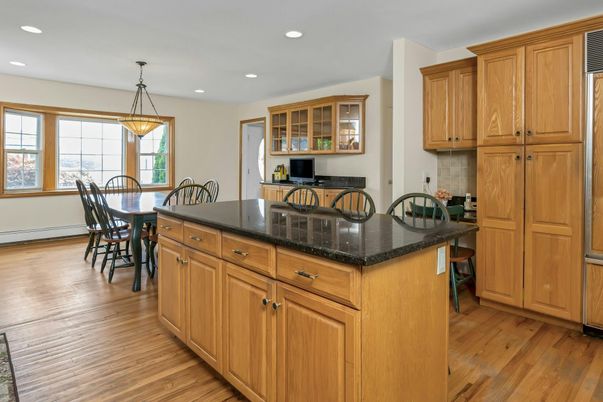 Dining room, Interior, Kitchen, Pendant Lights, Recessed Lighting, Wood Texture Flooring