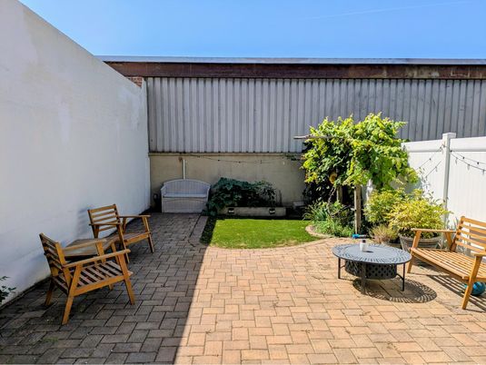 DE Listing image placeholder