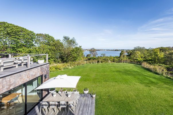 Backyard, Exterior, Water
