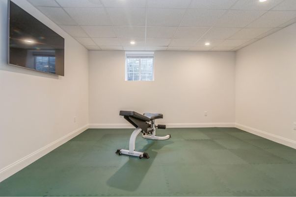 Empty room, Fitness Equipment, Interior, Recessed Lighting