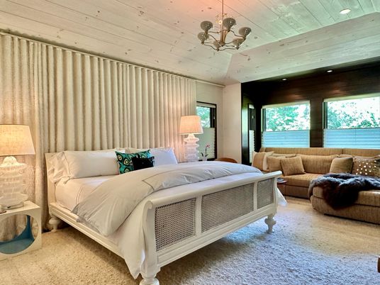 Bedroom, Chandelier, Interior, Wooden Ceilings