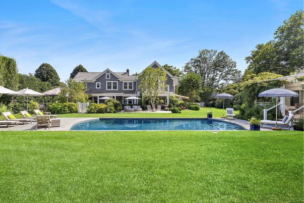 Backyard, Exterior, Pool