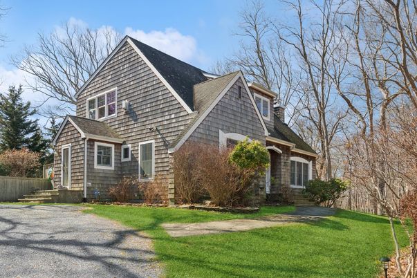 Exterior, Facade, Tudor Revival