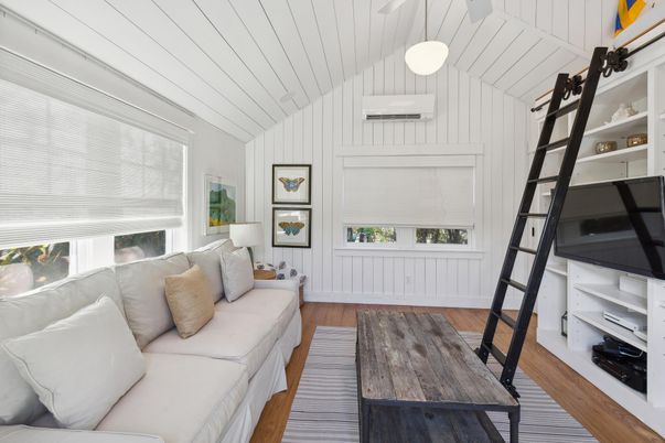 Interior, Living room, Pendant Lights, Wood Texture Flooring
