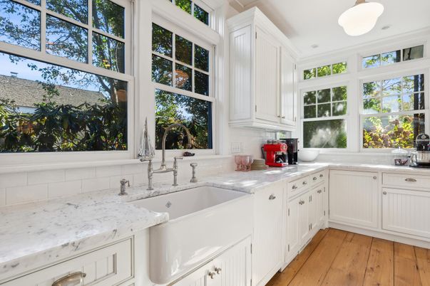 Interior, Kitchen, Pendant Lights, Wood Texture Flooring