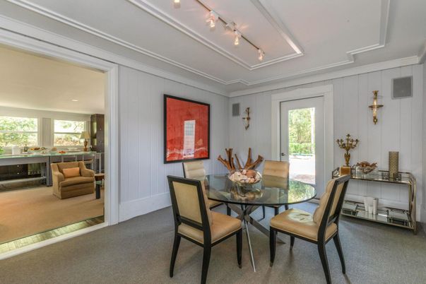 Dining room, Interior