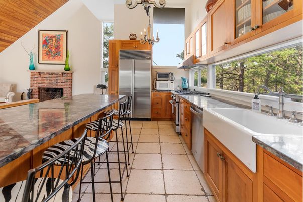 Chandelier, Fireplace, Interior, Kitchen, Stainless Steel Appliances
