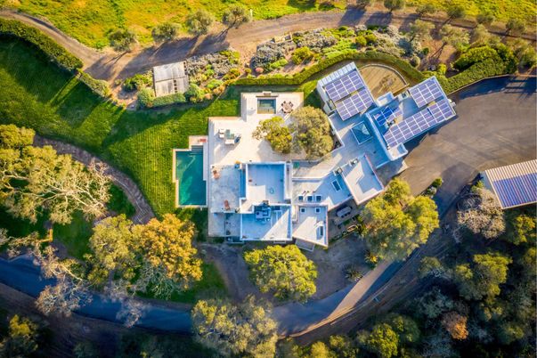 Exterior, Drone
