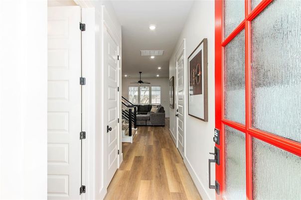 Interior, Recessed Lighting, Wood Texture Flooring