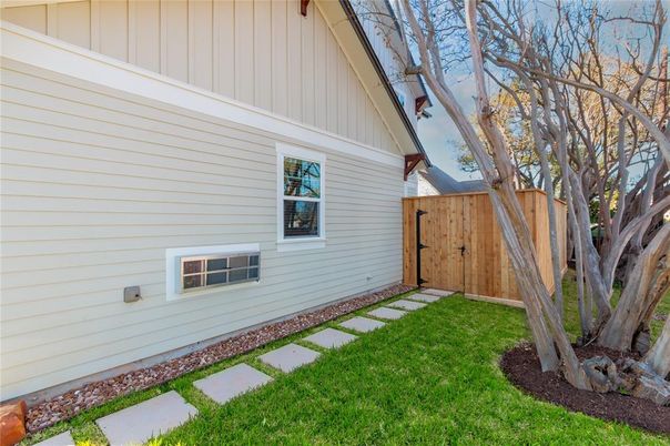 Backyard, Exterior