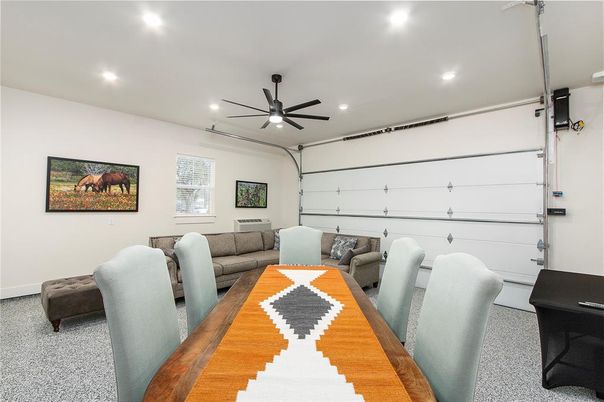 Dining room, Interior, Living room, Recessed Lighting