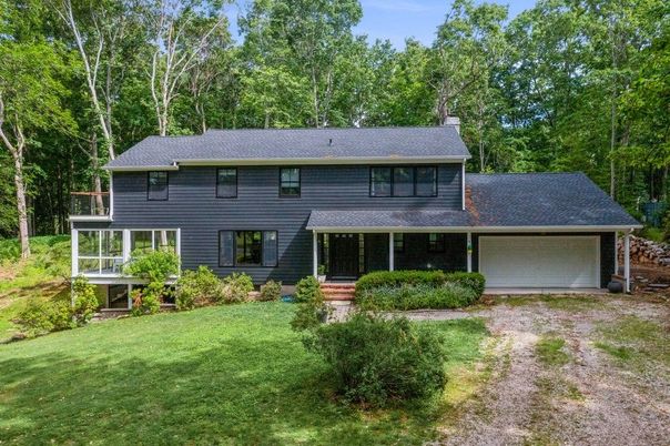 Attached, Backyard, Exterior, Facade, Split Level
