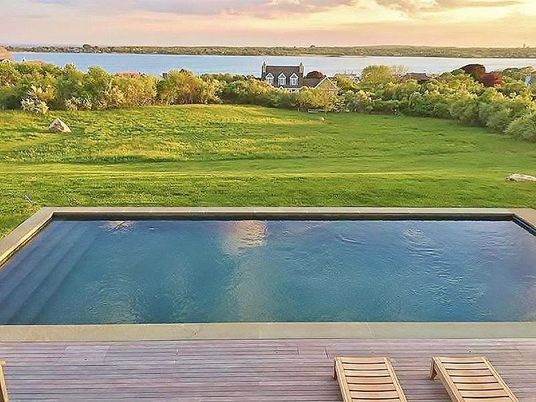 Exterior, Pool, Water