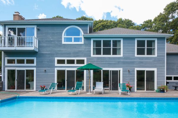 Exterior, Pool