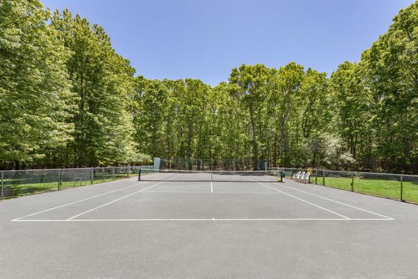 Exterior, Tennis Courts