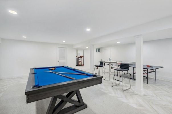 Billiard Table, Game Room, Interior, Recessed Lighting