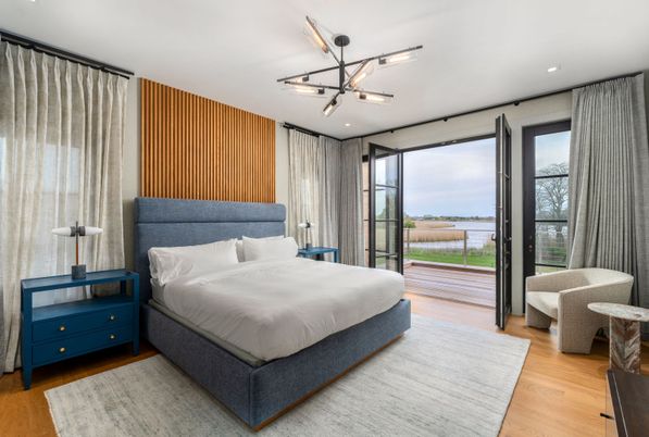 Bedroom, Interior, Pendant Lights, Recessed Lighting, Water, Wood Texture Flooring