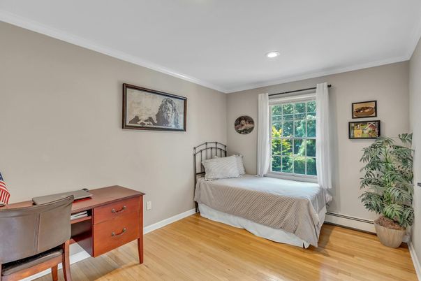 Bedroom, Home Office, Interior, Recessed Lighting, Wood Texture Flooring