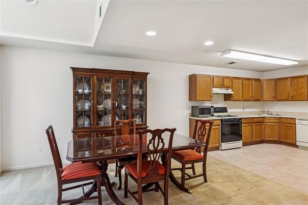 Dining room, Interior, Kitchen, Recessed Lighting