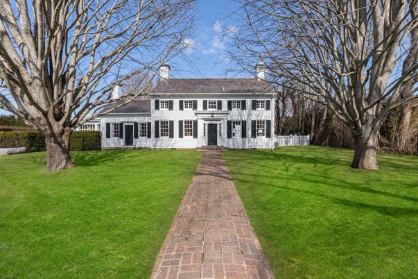 Backyard, Exterior, Facade, Georgian