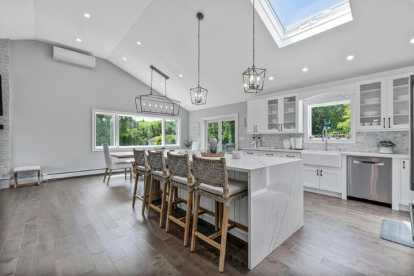 Dining room, Interior, Kitchen, Pendant Lights, Recessed Lighting, Stainless Steel Appliances, Wood Texture Flooring