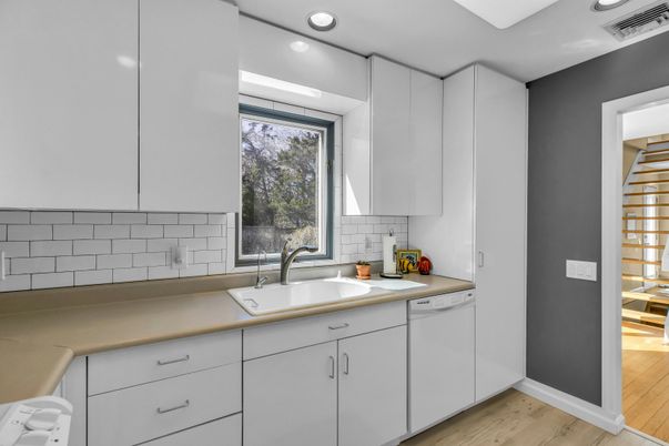 Interior, Kitchen, Recessed Lighting, Wood Texture Flooring