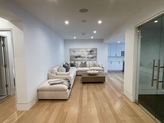 Interior, Living room, Recessed Lighting, Wood Texture Flooring