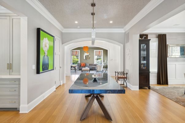 Interior, Living room, Pendant Lights, Recessed Lighting, Wood Texture Flooring