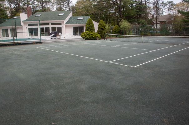 Exterior, Tennis Courts