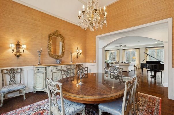 Chandelier, Dining room, Interior, Living room, Piano, Wood Texture Flooring, Wooden Walls