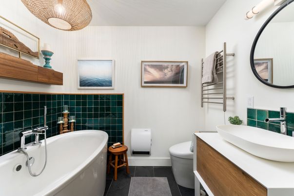 Bathroom, Dual Sink Vanities, Interior