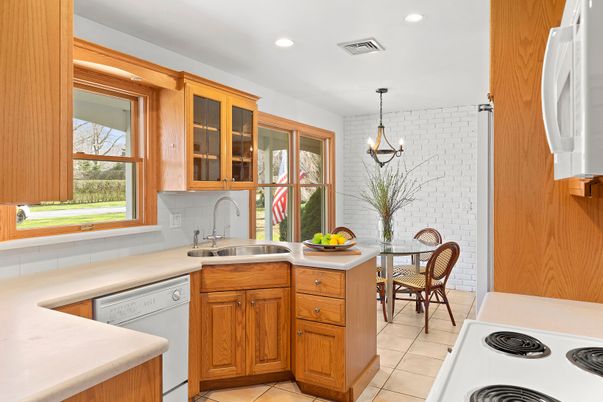 Dining room, Interior, Kitchen, Pendant Lights, Recessed Lighting