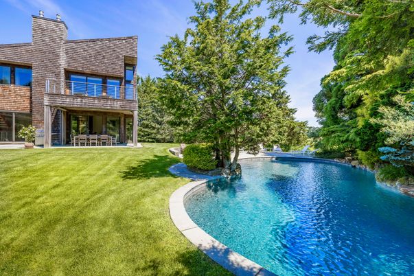 Backyard, Exterior, Pool