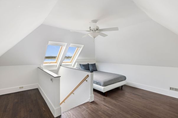 Bedroom, Interior, Water, Wood Texture Flooring