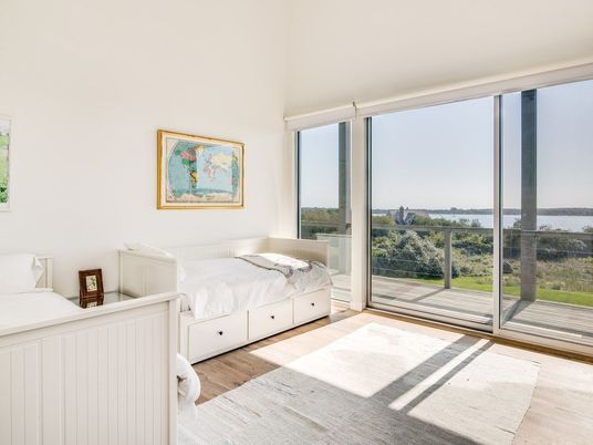 Bedroom, Interior, Water, Wood Texture Flooring