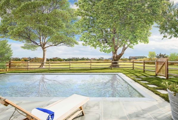 Exterior, Pool, Water