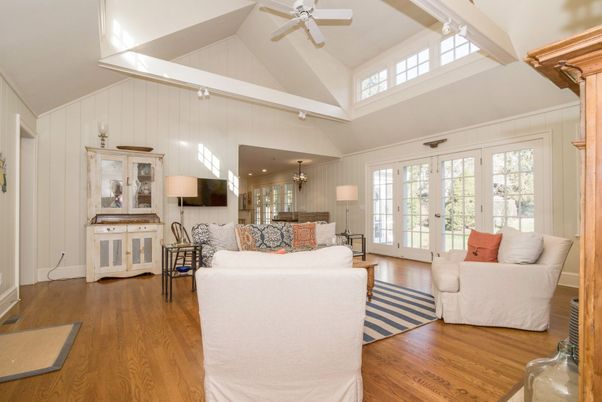 Interior, Living room, Pendant Lights, Wood Texture Flooring