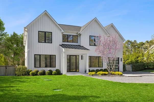 Backyard, Exterior, Facade, Farmhouse