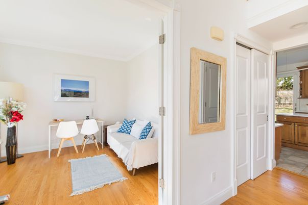 DE Listing image placeholder