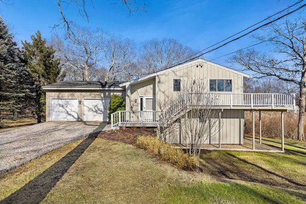 Backyard, Detached Garage, Exterior