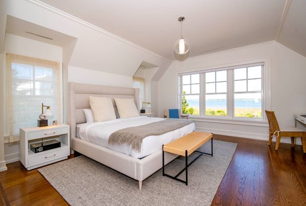 Bedroom, Interior, Pendant Lights, Water, Wood Texture Flooring