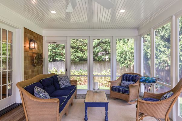 Interior, Living room, Recessed Lighting, Sun Room, Wood Texture Flooring