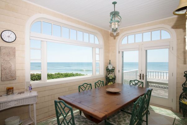 Dining room, Interior, Water