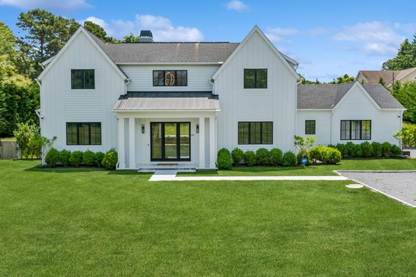 Backyard, Exterior, Facade, Farmhouse