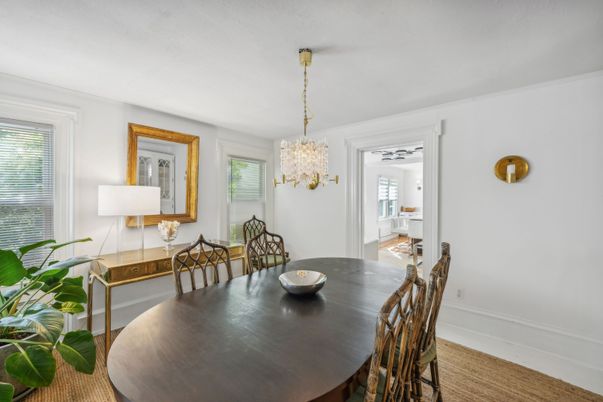 Chandelier, Dining room, Interior