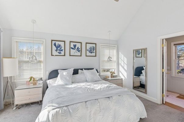 Bedroom, Interior, Pendant Lights
