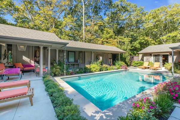 Exterior, Pool
