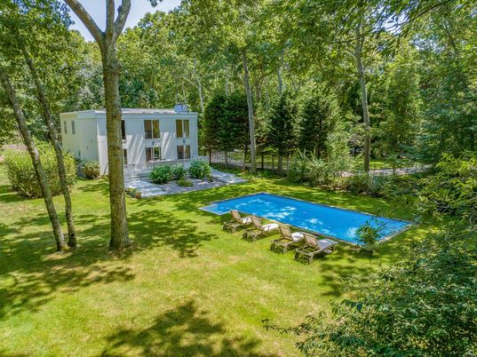 Backyard, Exterior, Pool